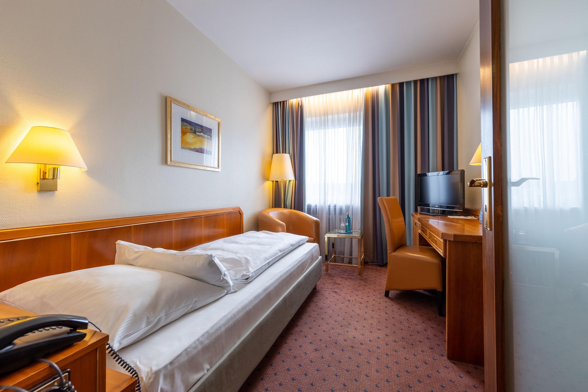 Trip Inn Hotel Esplanade, Duesseldorf Exteriör bild