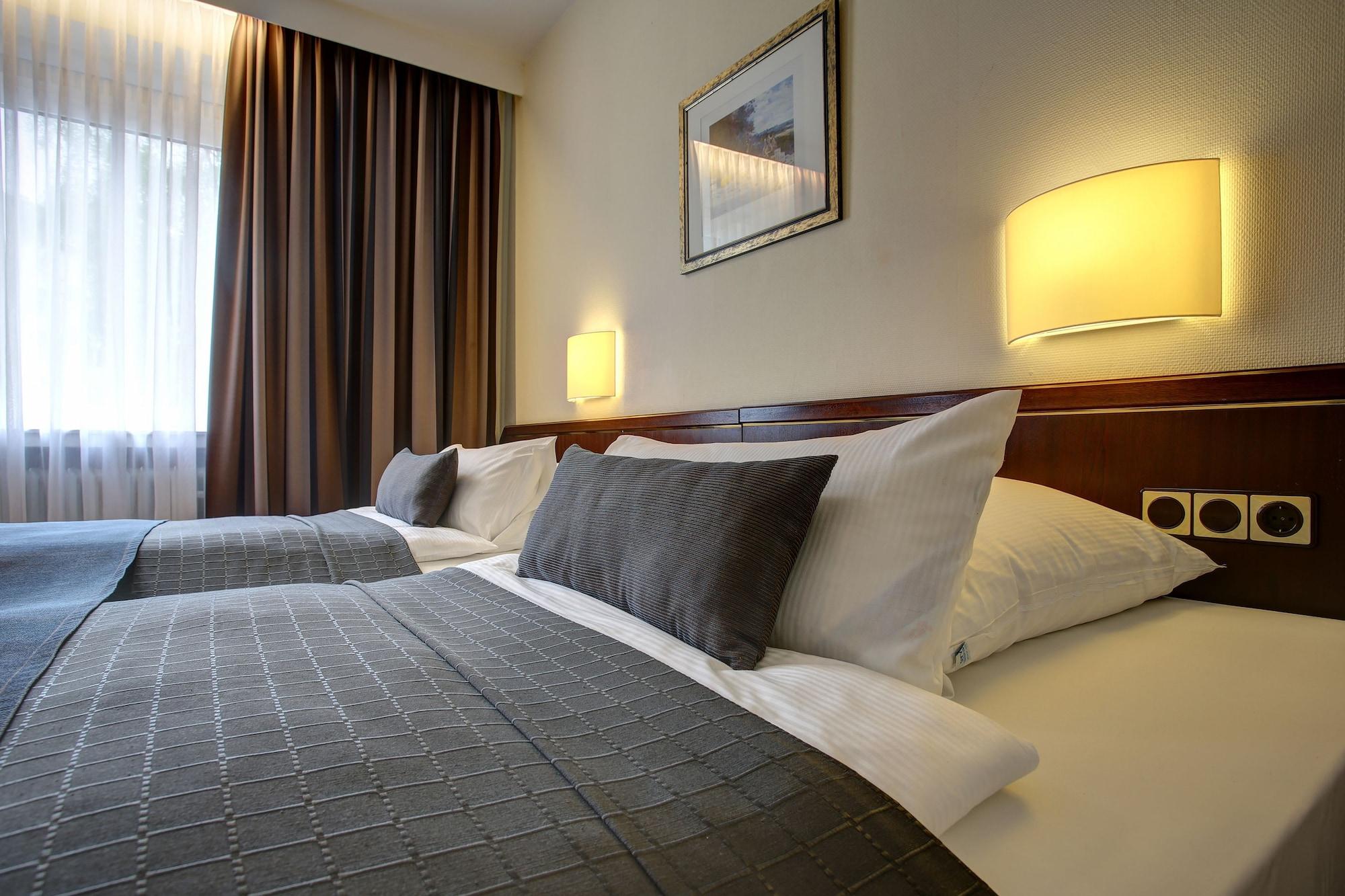 Trip Inn Hotel Esplanade, Duesseldorf Exteriör bild