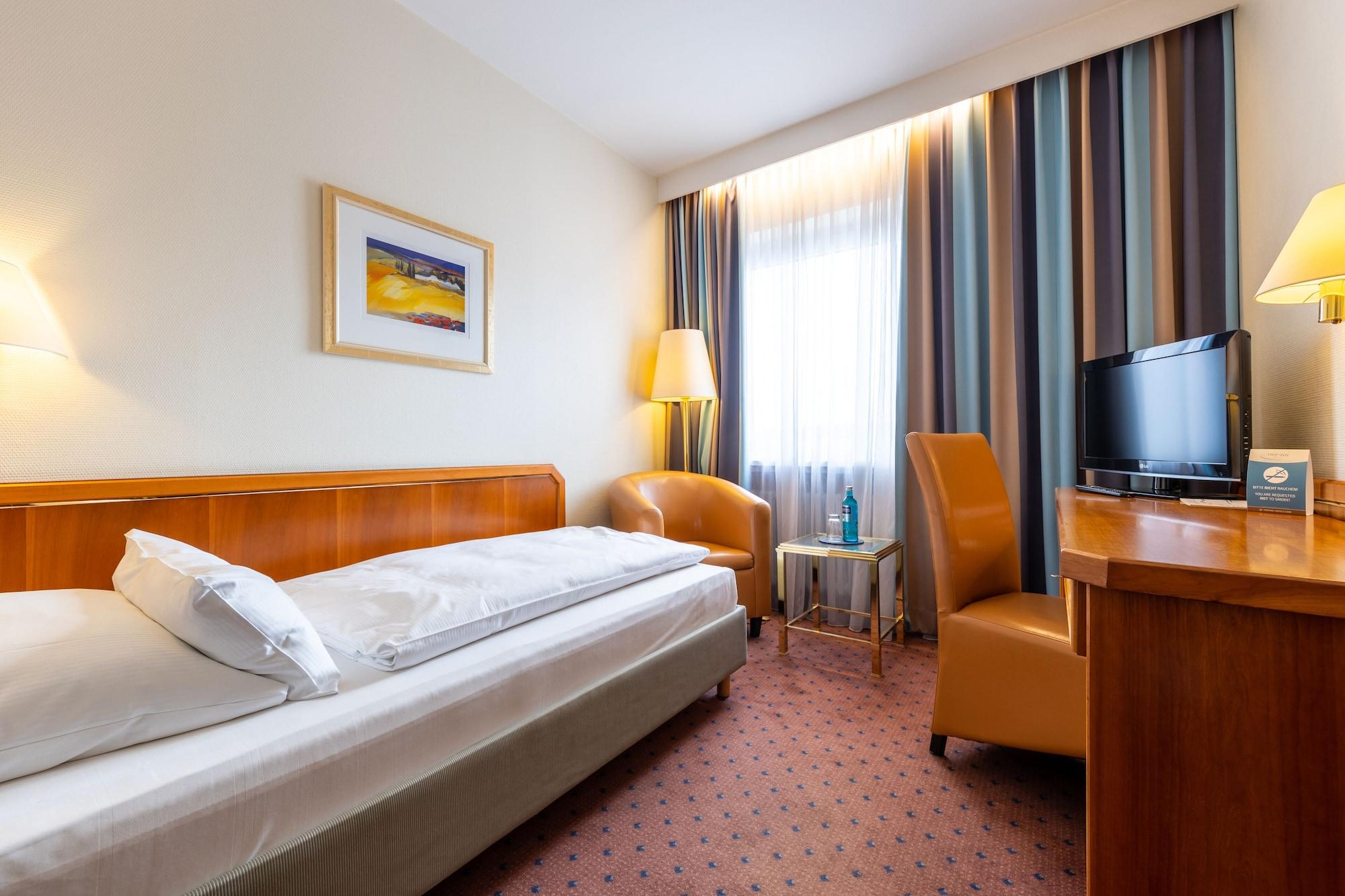 Trip Inn Hotel Esplanade, Duesseldorf Exteriör bild