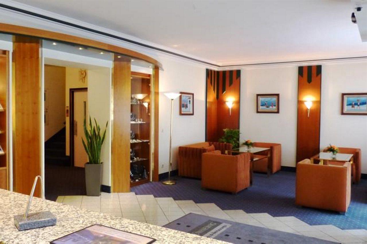 Trip Inn Hotel Esplanade, Duesseldorf Exteriör bild