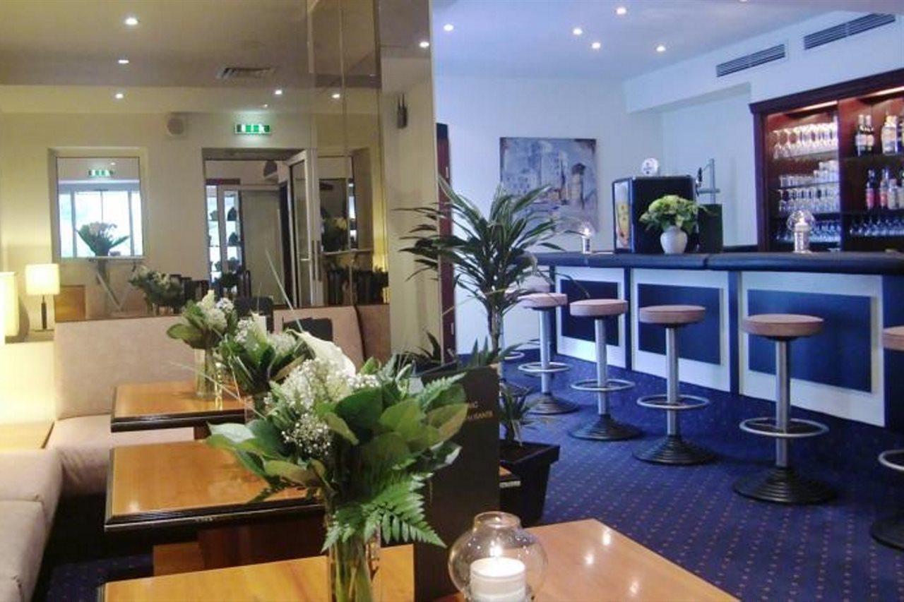 Trip Inn Hotel Esplanade, Duesseldorf Exteriör bild